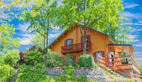 Four-Bedroom Holiday Home
