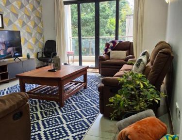 Classic One-Bedroom Apartment with King Bed