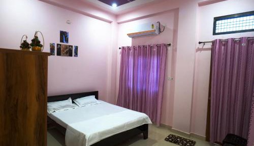 Double Room with Balcony (2 Adults + 1 Child)