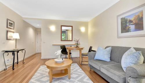 Villa with Garden View