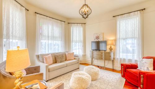 One Bedroom Apartment