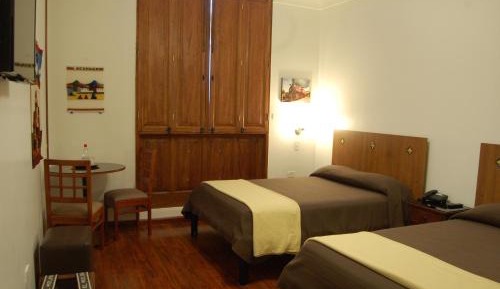 Deluxe Double Room (2 Adults + 1 Child)