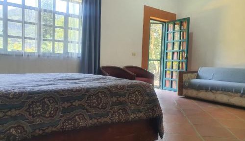 Studio with Mountain View