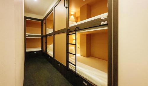 Private Room with Bathroom for 6 people
