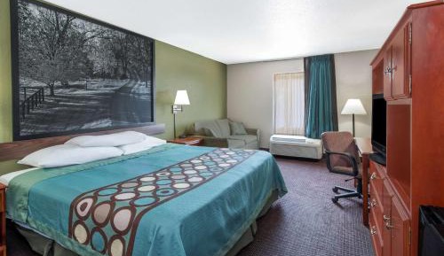 King Room - Non-Smoking