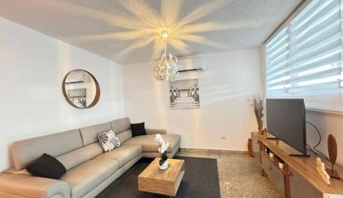 Room #1475573201