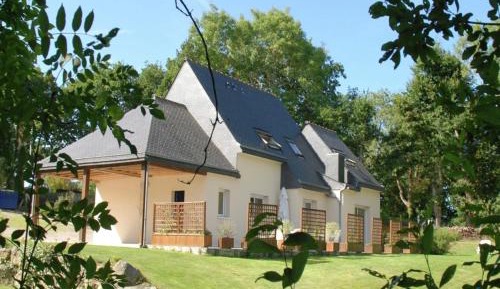 Three-Bedroom Holiday Home 