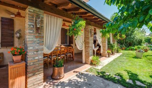Three-Bedroom Holiday Home 