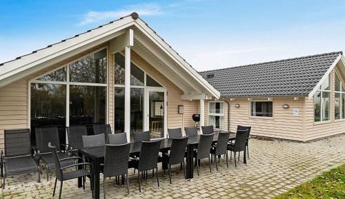 Six-Bedroom Holiday Home
