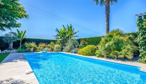 Three-Bedroom Holiday Home 