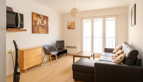 Apartment with Garden View