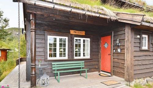 Four-Bedroom Holiday Home