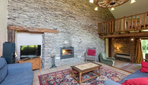 Five-Bedroom Holiday Home