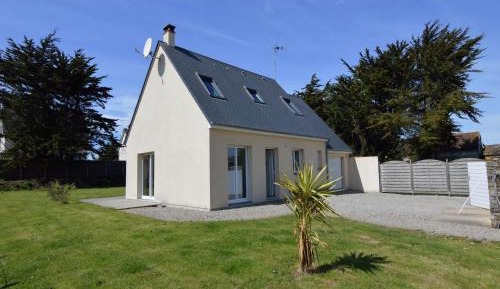 Three-Bedroom Holiday Home 