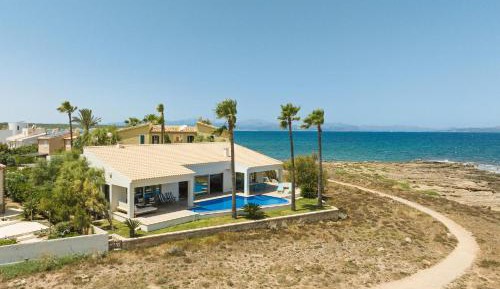 Four-Bedroom Villa