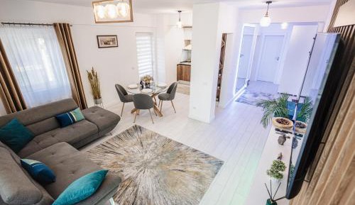 Superior One-Bedroom Apartment with Balcony