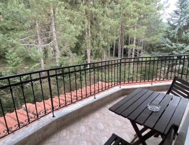 Studio with Spa Bath