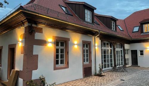 Superior One-Bedroom Apartment