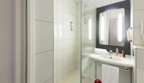 Standard Non Smoking Room with One Double Bed