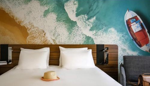 Classic Room with One Double Bed and One Single Bed