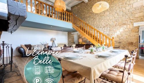 Three-Bedroom Holiday Home 