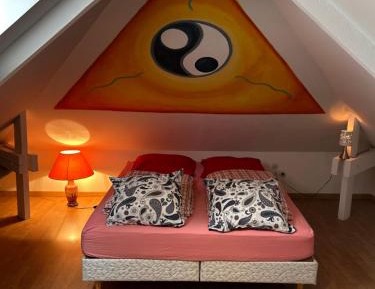 Deluxe Room (2 Adults + 1 Child)