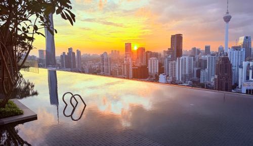Superior Apartment with City View