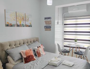 Apartment with City View