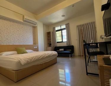 Deluxe Double Room with Shower
