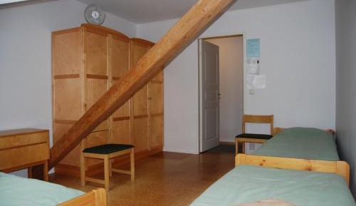 Basic Triple Room with Shared Bathroom