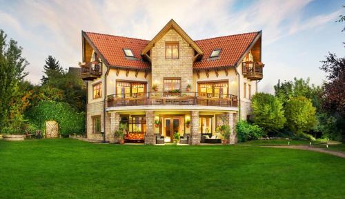 Eight-Bedroom Villa