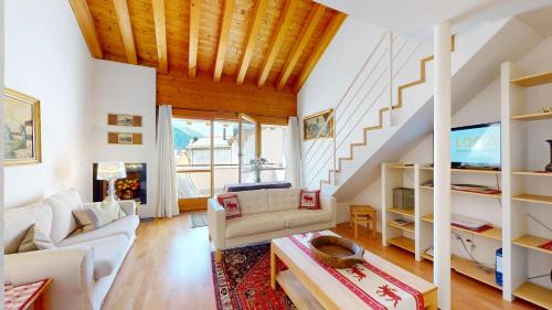 Apartment with Lake View