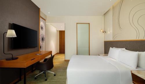 Deluxe Room with Golf View