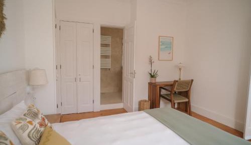 Double or Twin Room with Private Bathroom