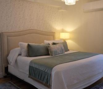 Apartment Suite, Jetted Tub (Pet Friendly)