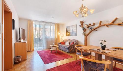 Superior One-Bedroom Apartment with Balcony