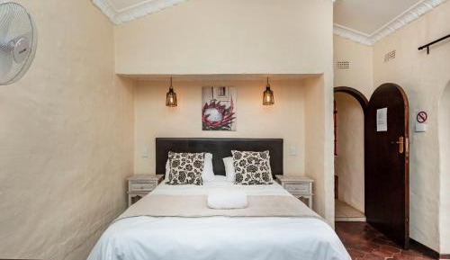 Queen Room with Pool View