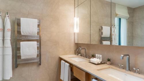 Two Bedroom Sea View Apartment