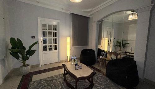 Single Room with Shared Bathroom