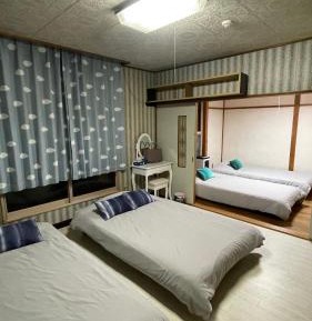 Quadruple Room with Mountain View