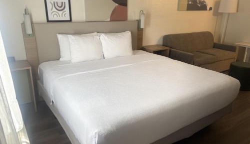 King Room - Hearing Access