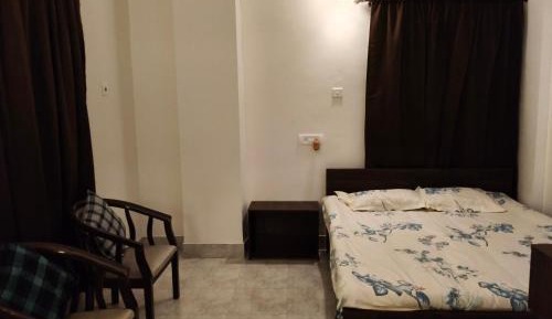 Deluxe Double Room (2 Adults + 1 Child)