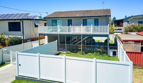 Three-Bedroom Holiday Home 