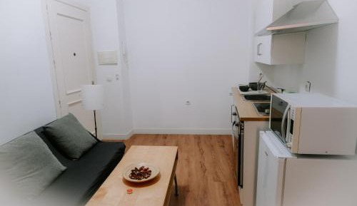 Deluxe Studio