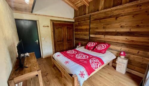 Double Room with Mountain View