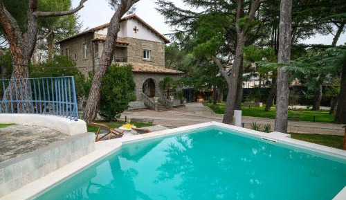 Deluxe Villa