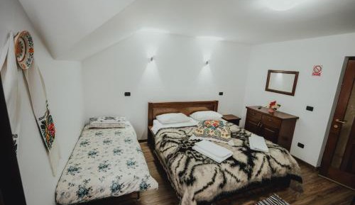 Triple Room with Private Bathroom