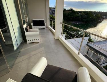 Four-Bedroom Deluxe Home - Oceanfront