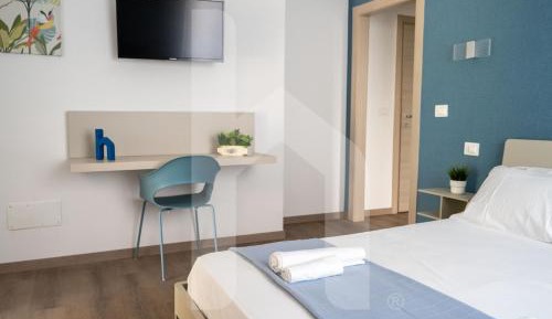 One-Bedroom Deluxe Apartment