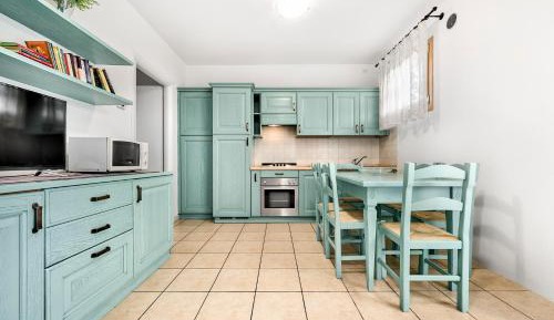 Apartment with Garden View